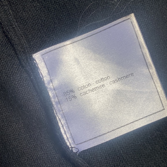 SOLD - CHANEL Cardigan from the 2008 Spring Collection - Picture 4 of 6